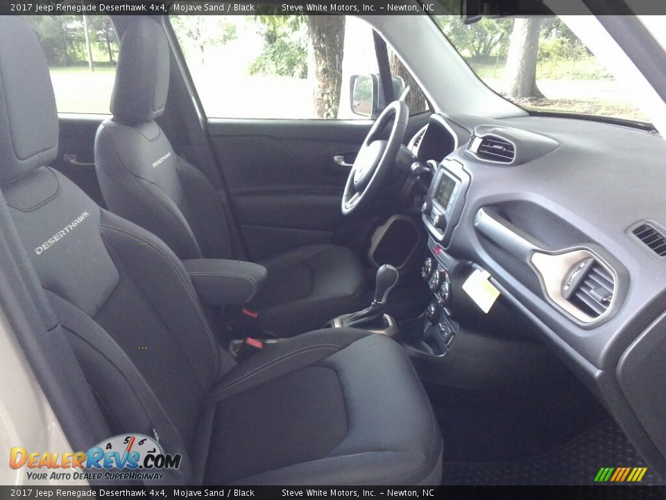2017 Jeep Renegade Deserthawk 4x4 Mojave Sand / Black Photo #13