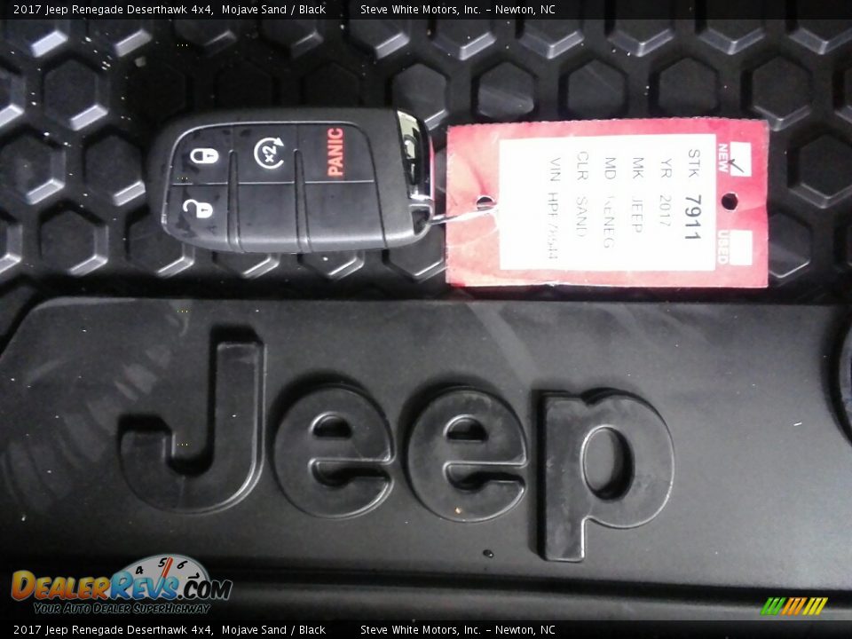 2017 Jeep Renegade Deserthawk 4x4 Mojave Sand / Black Photo #32