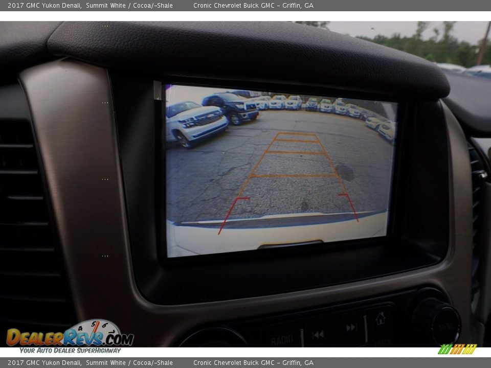 2017 GMC Yukon Denali Summit White / Cocoa/­Shale Photo #16