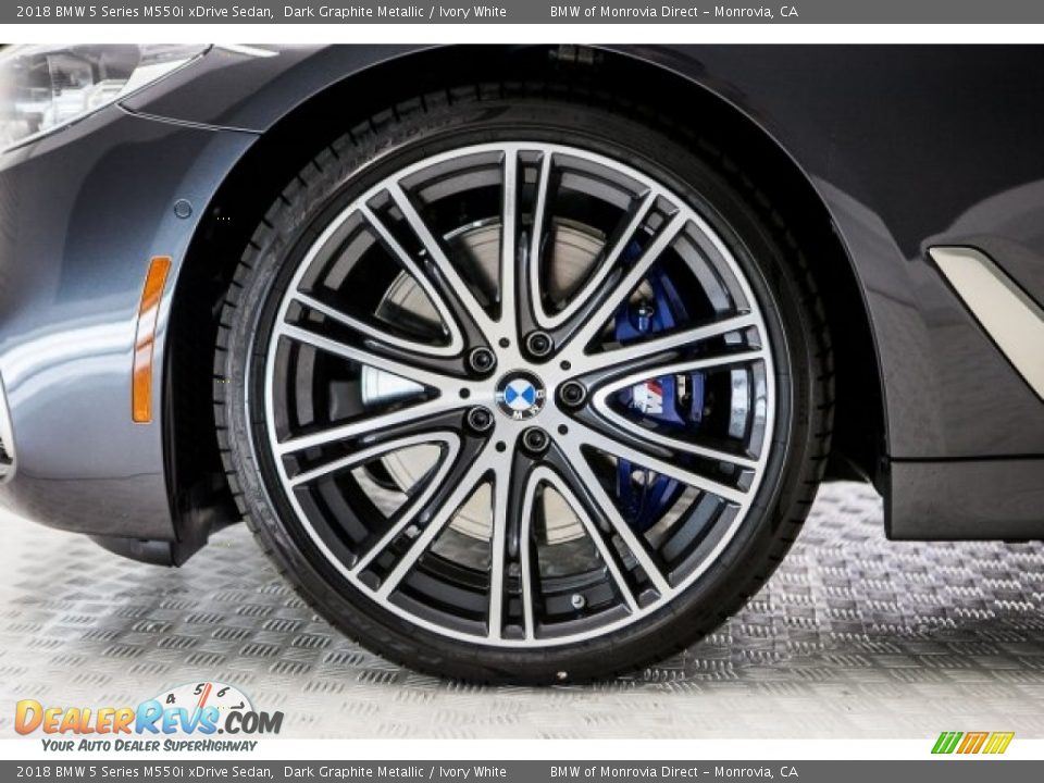 2018 BMW 5 Series M550i xDrive Sedan Dark Graphite Metallic / Ivory White Photo #9