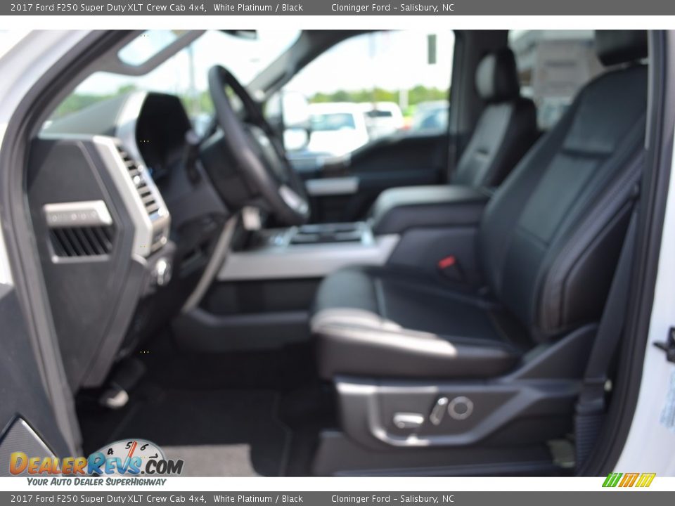 2017 Ford F250 Super Duty XLT Crew Cab 4x4 White Platinum / Black Photo #8