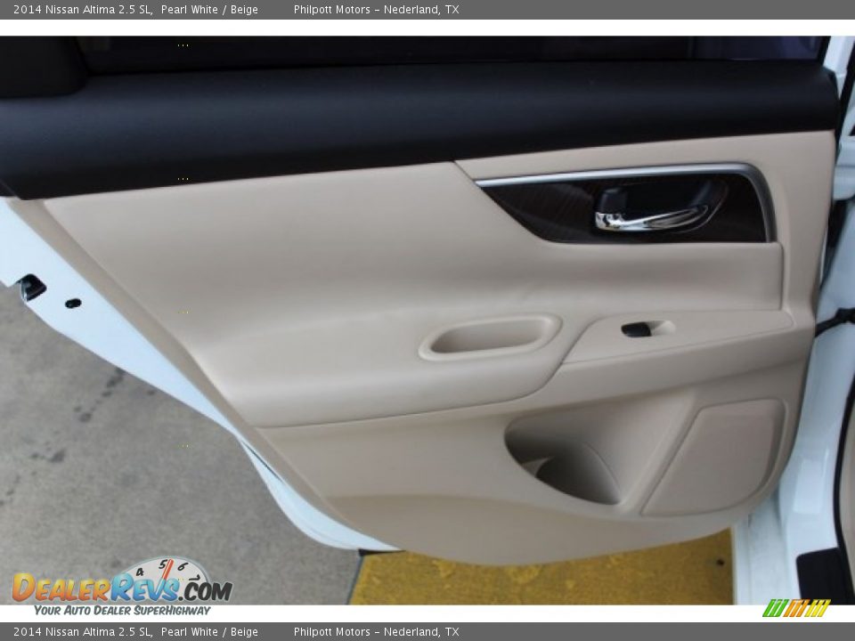 2014 Nissan Altima 2.5 SL Pearl White / Beige Photo #23