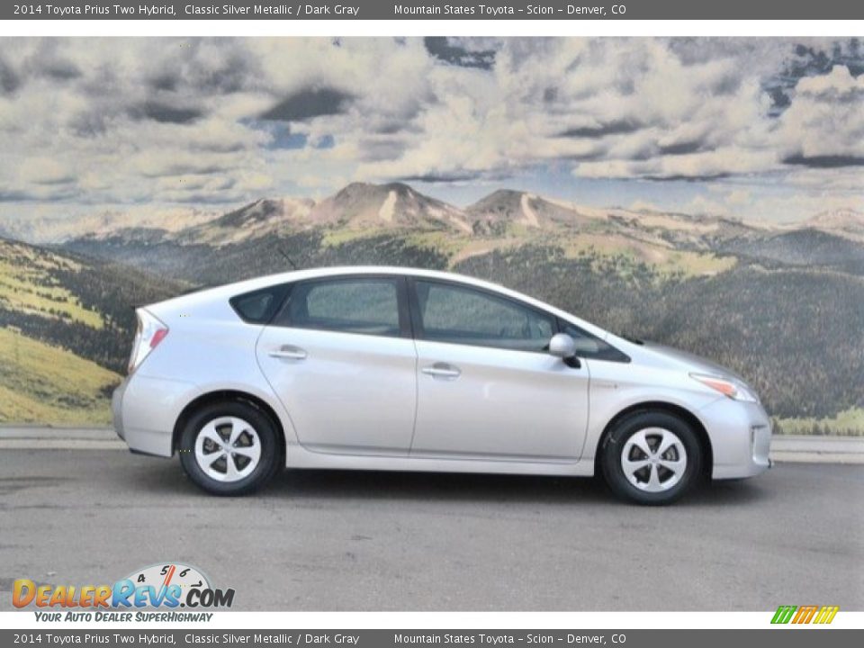 2014 Toyota Prius Two Hybrid Classic Silver Metallic / Dark Gray Photo #2