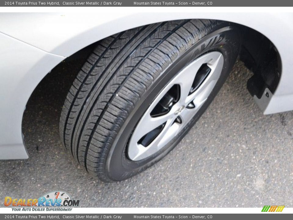 2014 Toyota Prius Two Hybrid Classic Silver Metallic / Dark Gray Photo #28