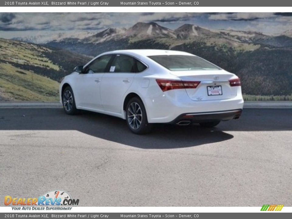 2018 Toyota Avalon XLE Blizzard White Pearl / Light Gray Photo #2