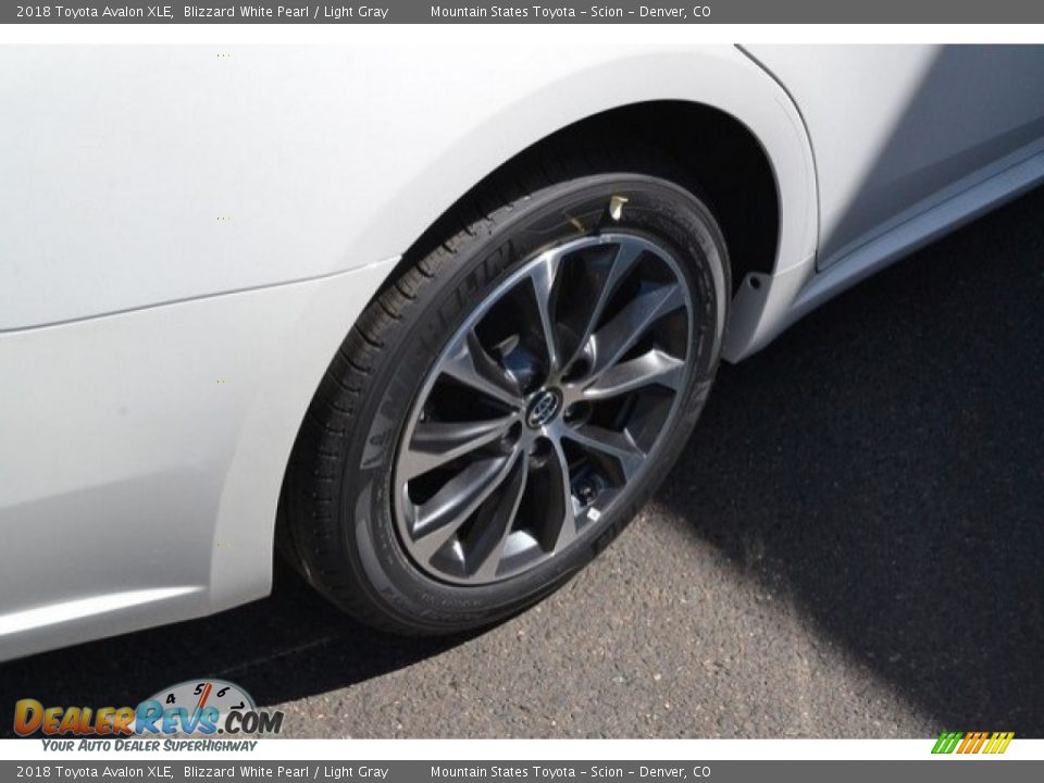 2018 Toyota Avalon XLE Blizzard White Pearl / Light Gray Photo #8