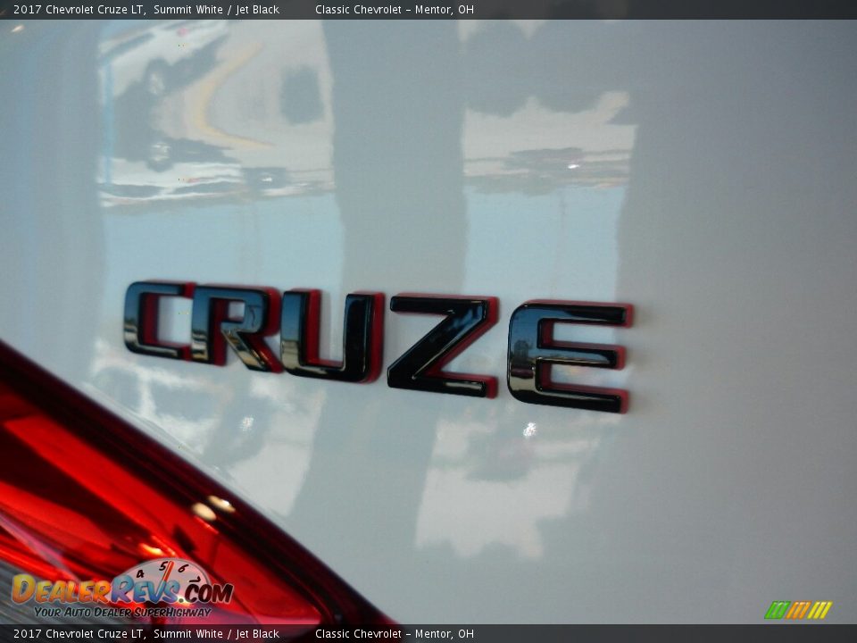 2017 Chevrolet Cruze LT Summit White / Jet Black Photo #7