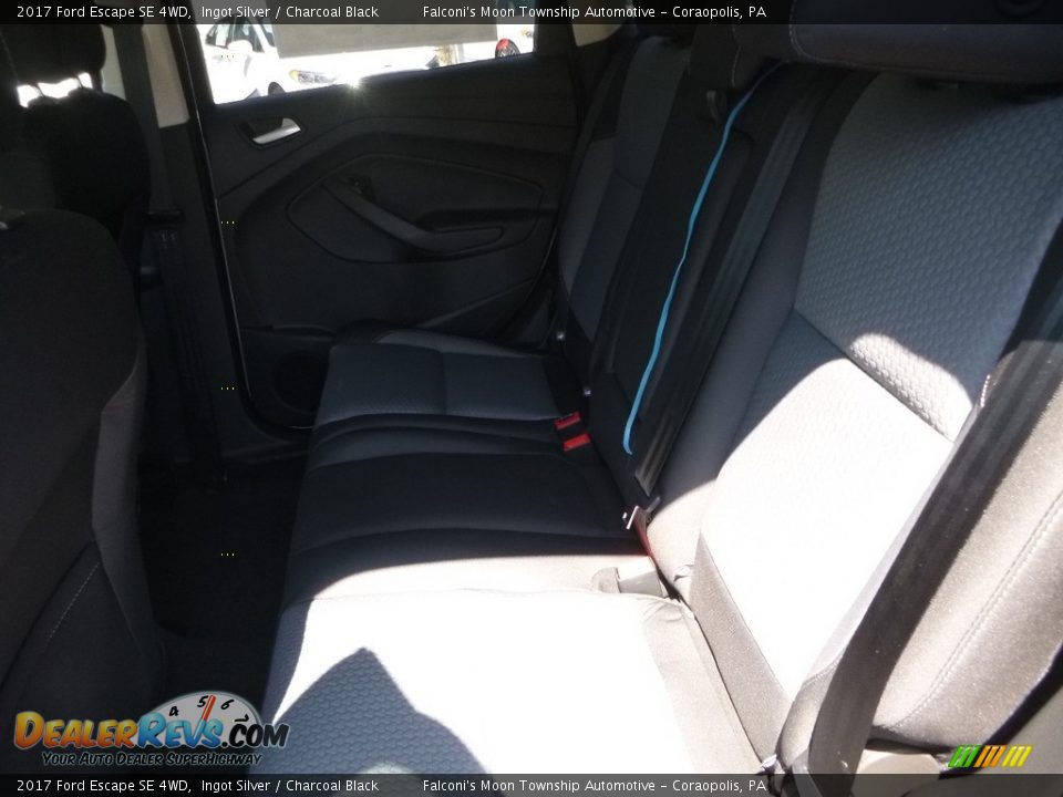 2017 Ford Escape SE 4WD Ingot Silver / Charcoal Black Photo #8