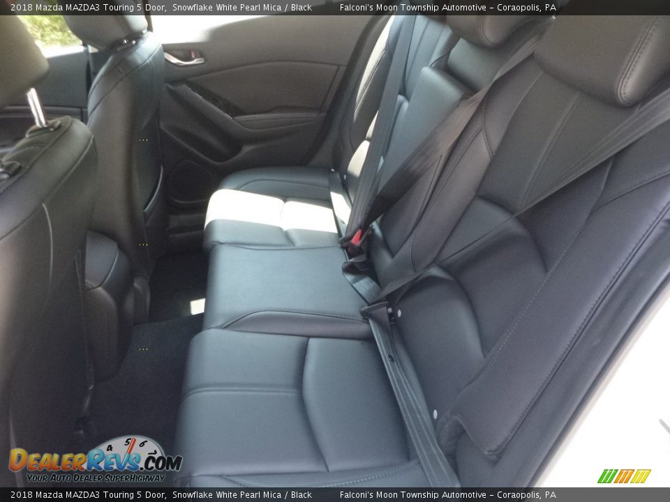 2018 Mazda MAZDA3 Touring 5 Door Snowflake White Pearl Mica / Black Photo #8