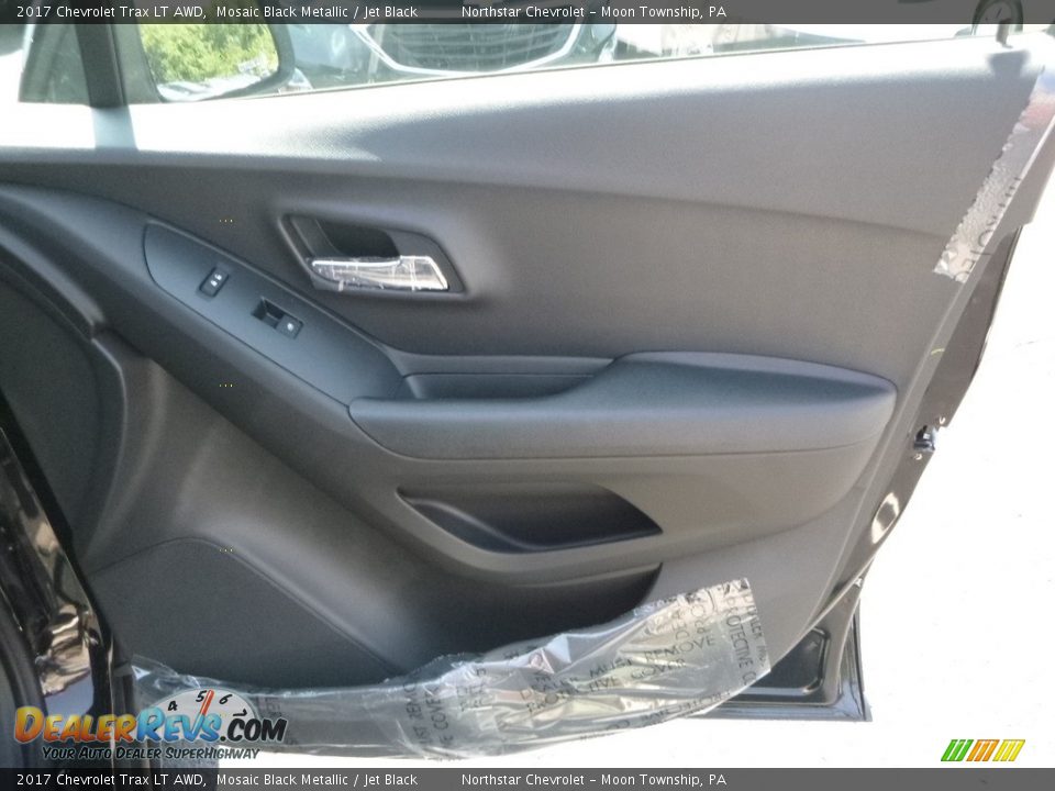 2017 Chevrolet Trax LT AWD Mosaic Black Metallic / Jet Black Photo #12