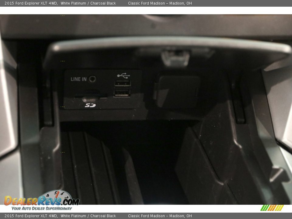 2015 Ford Explorer XLT 4WD White Platinum / Charcoal Black Photo #13
