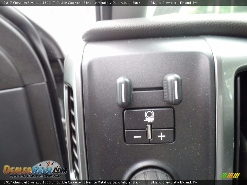 2017 Chevrolet Silverado 1500 LT Double Cab 4x4 Silver Ice Metallic / Dark Ash/Jet Black Photo #24