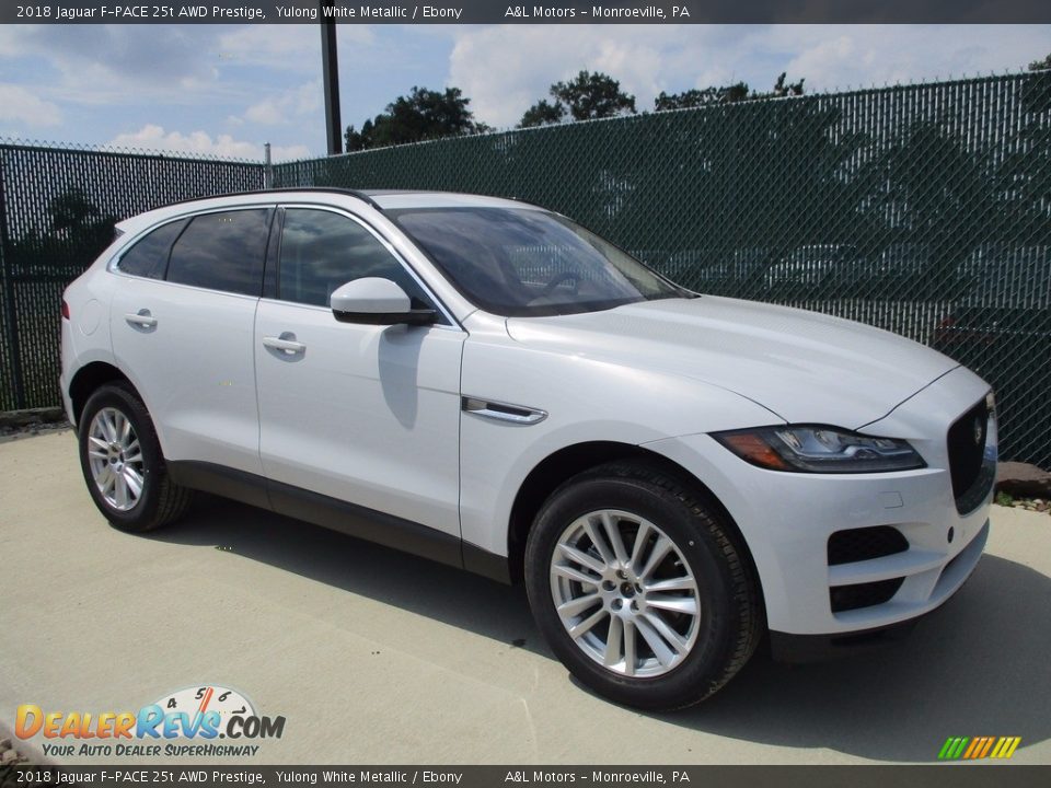 Yulong White Metallic 2018 Jaguar F-PACE 25t AWD Prestige Photo #1