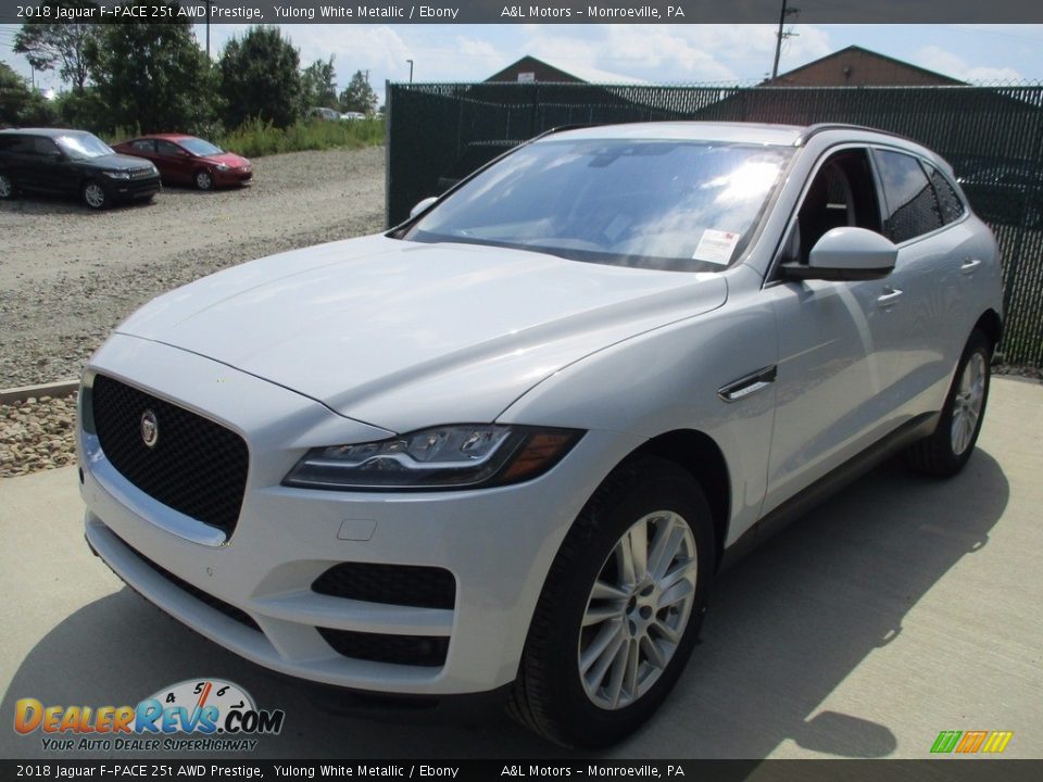 2018 Jaguar F-PACE 25t AWD Prestige Yulong White Metallic / Ebony Photo #8