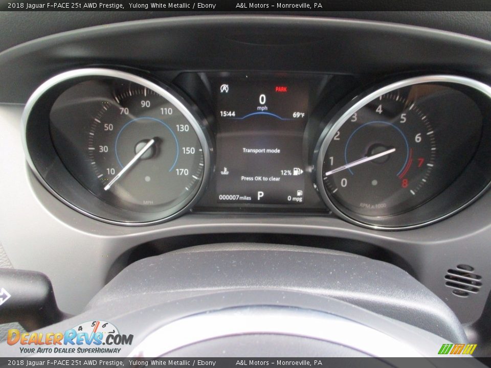 2018 Jaguar F-PACE 25t AWD Prestige Yulong White Metallic / Ebony Photo #20