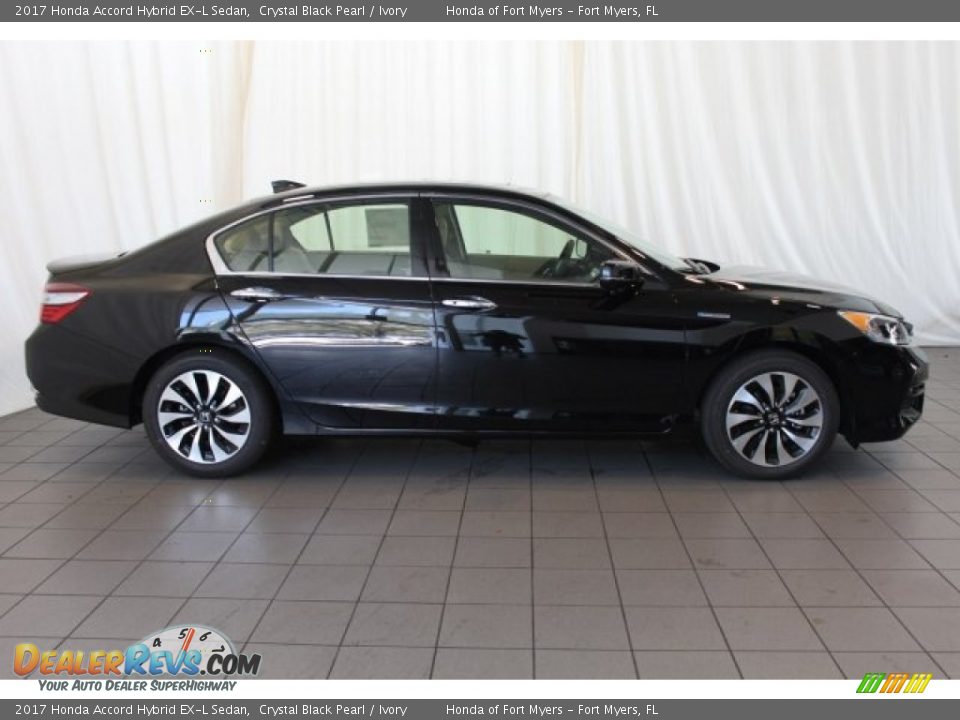 2017 Honda Accord Hybrid EX-L Sedan Crystal Black Pearl / Ivory Photo #4