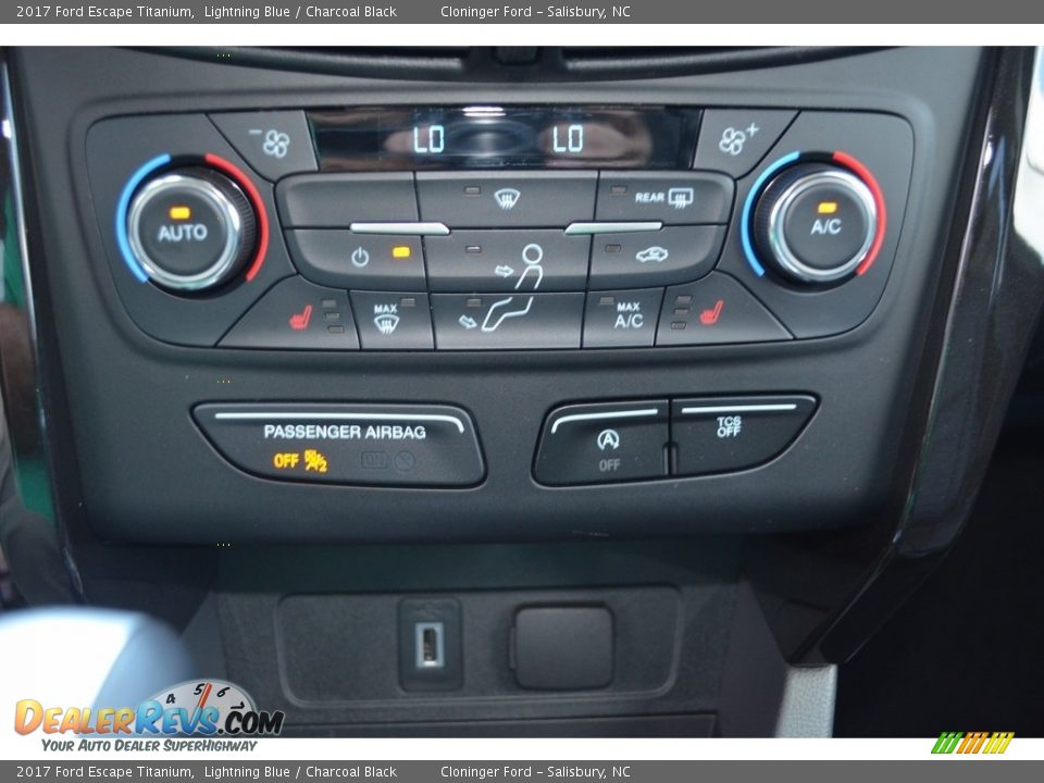 2017 Ford Escape Titanium Lightning Blue / Charcoal Black Photo #16