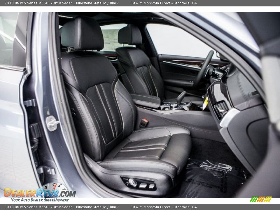 2018 BMW 5 Series M550i xDrive Sedan Bluestone Metallic / Black Photo #2