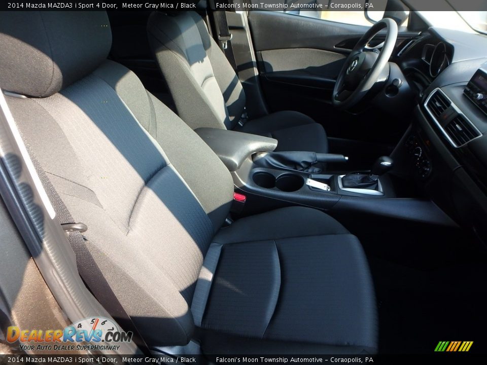 2014 Mazda MAZDA3 i Sport 4 Door Meteor Gray Mica / Black Photo #10