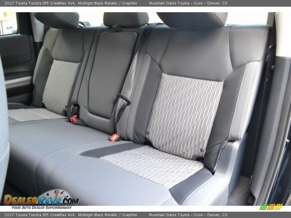 2017 Toyota Tundra SR5 CrewMax 4x4 Midnight Black Metallic / Graphite Photo #7