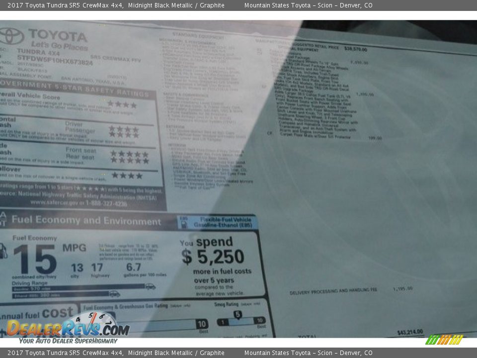 2017 Toyota Tundra SR5 CrewMax 4x4 Midnight Black Metallic / Graphite Photo #10