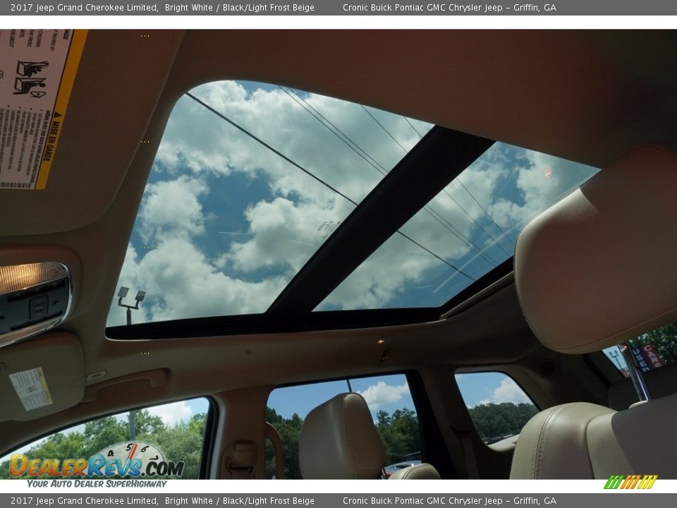 2017 Jeep Grand Cherokee Limited Bright White / Black/Light Frost Beige Photo #11