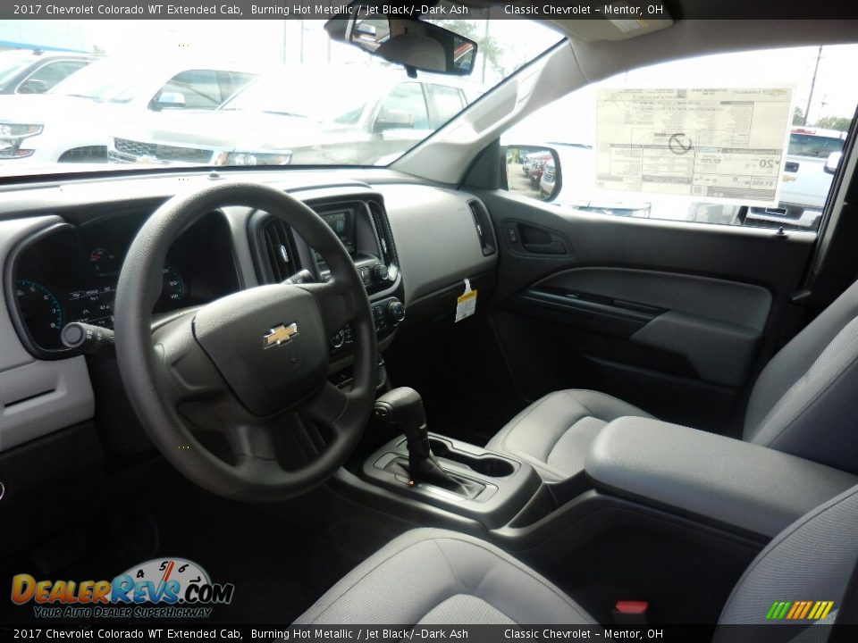 Front Seat of 2017 Chevrolet Colorado WT Extended Cab Photo #7