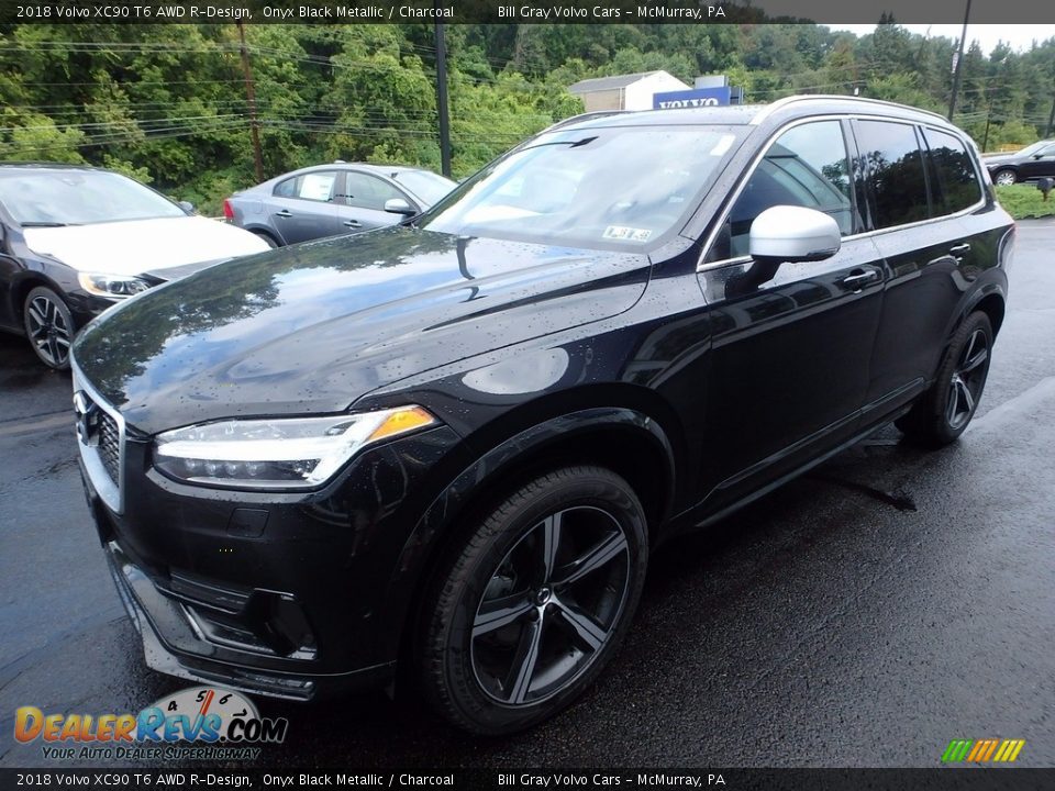 Front 3/4 View of 2018 Volvo XC90 T6 AWD R-Design Photo #5