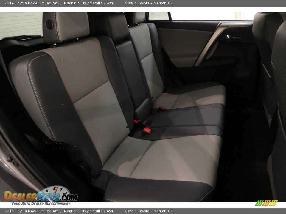 2014 Toyota RAV4 Limited AWD Magnetic Gray Metallic / Ash Photo #17