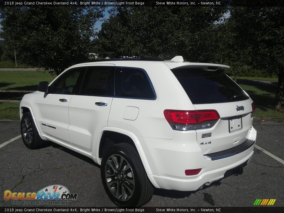 2018 Jeep Grand Cherokee Overland 4x4 Bright White / Brown/Light Frost Beige Photo #8