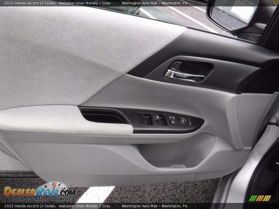 2013 Honda Accord LX Sedan Alabaster Silver Metallic / Gray Photo #10