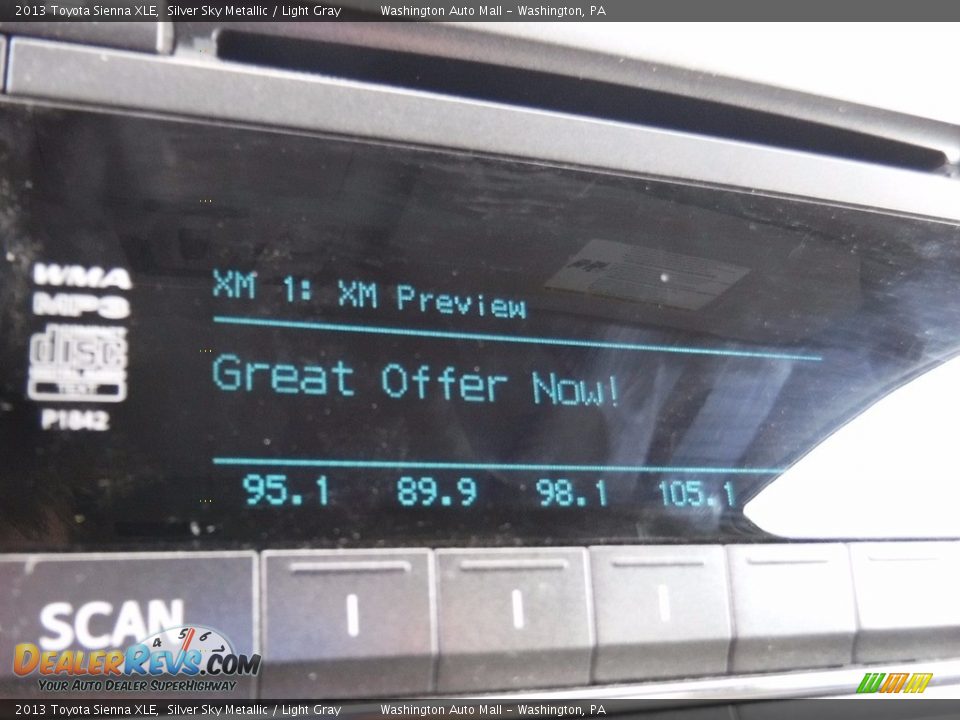 2013 Toyota Sienna XLE Silver Sky Metallic / Light Gray Photo #16