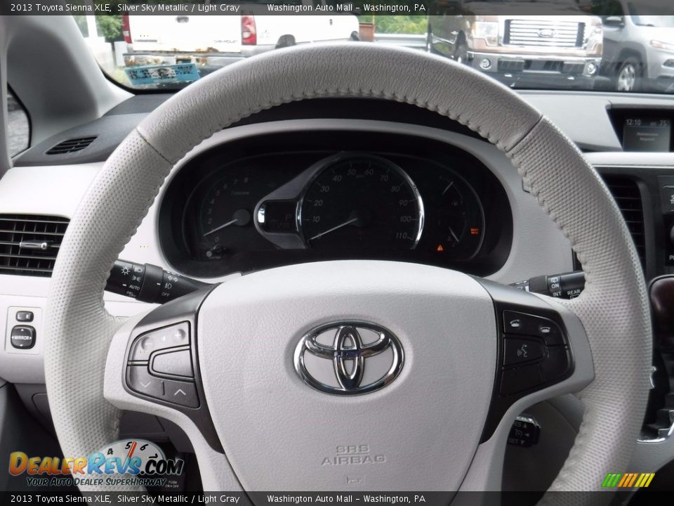 2013 Toyota Sienna XLE Silver Sky Metallic / Light Gray Photo #18