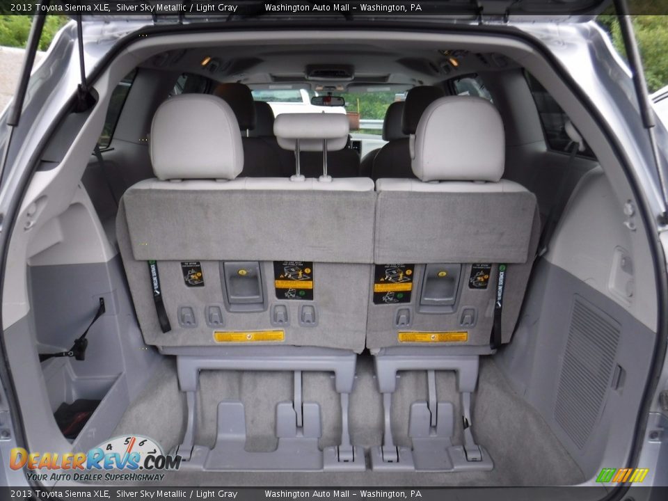 2013 Toyota Sienna XLE Silver Sky Metallic / Light Gray Photo #21