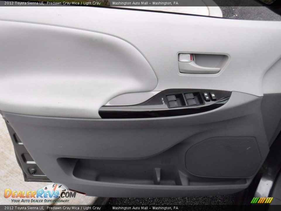2012 Toyota Sienna LE Predawn Gray Mica / Light Gray Photo #13