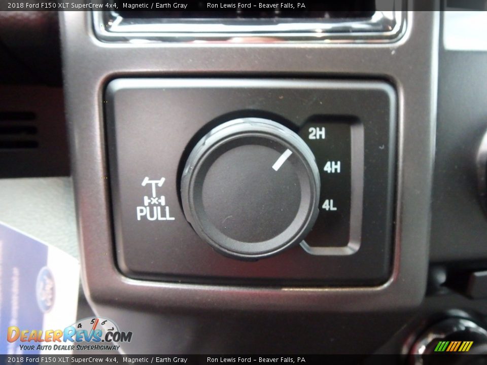 Controls of 2018 Ford F150 XLT SuperCrew 4x4 Photo #17