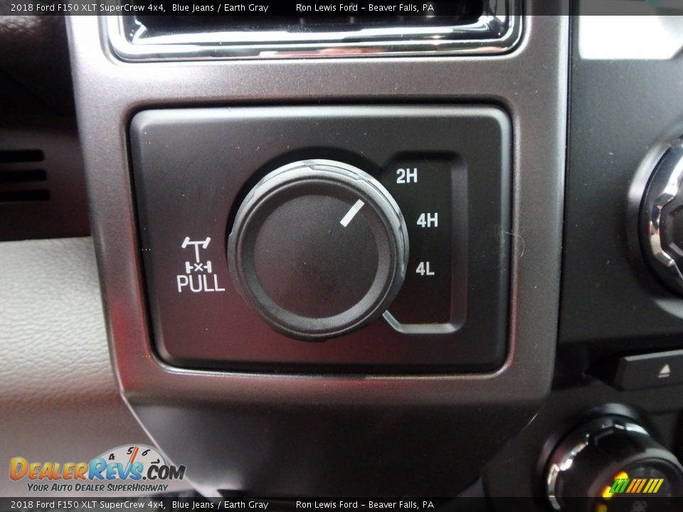 Controls of 2018 Ford F150 XLT SuperCrew 4x4 Photo #17