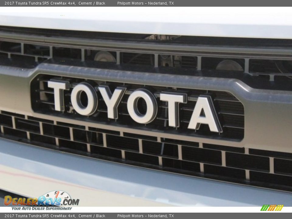 2017 Toyota Tundra SR5 CrewMax 4x4 Cement / Black Photo #4