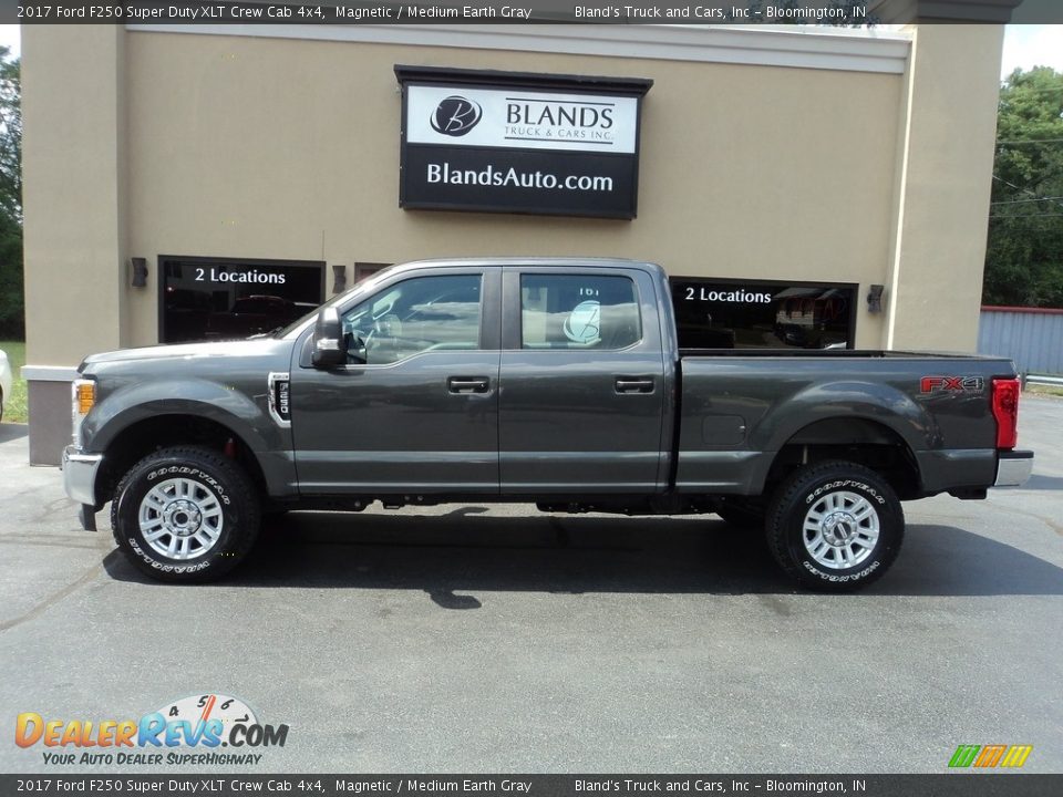 2017 Ford F250 Super Duty XLT Crew Cab 4x4 Magnetic / Medium Earth Gray Photo #1