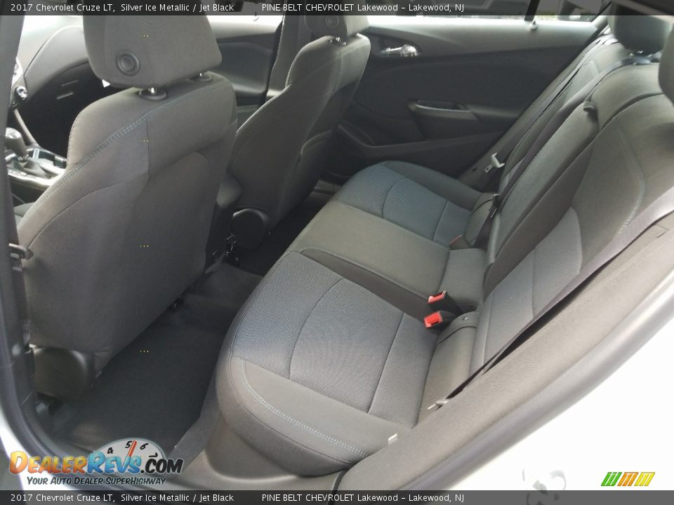 2017 Chevrolet Cruze LT Silver Ice Metallic / Jet Black Photo #9