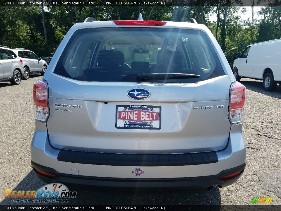 2018 Subaru Forester 2.5i Ice Silver Metallic / Black Photo #5