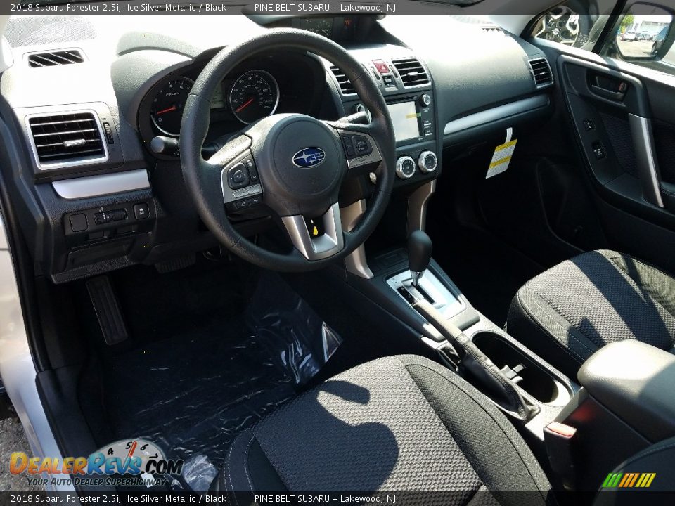 2018 Subaru Forester 2.5i Ice Silver Metallic / Black Photo #9