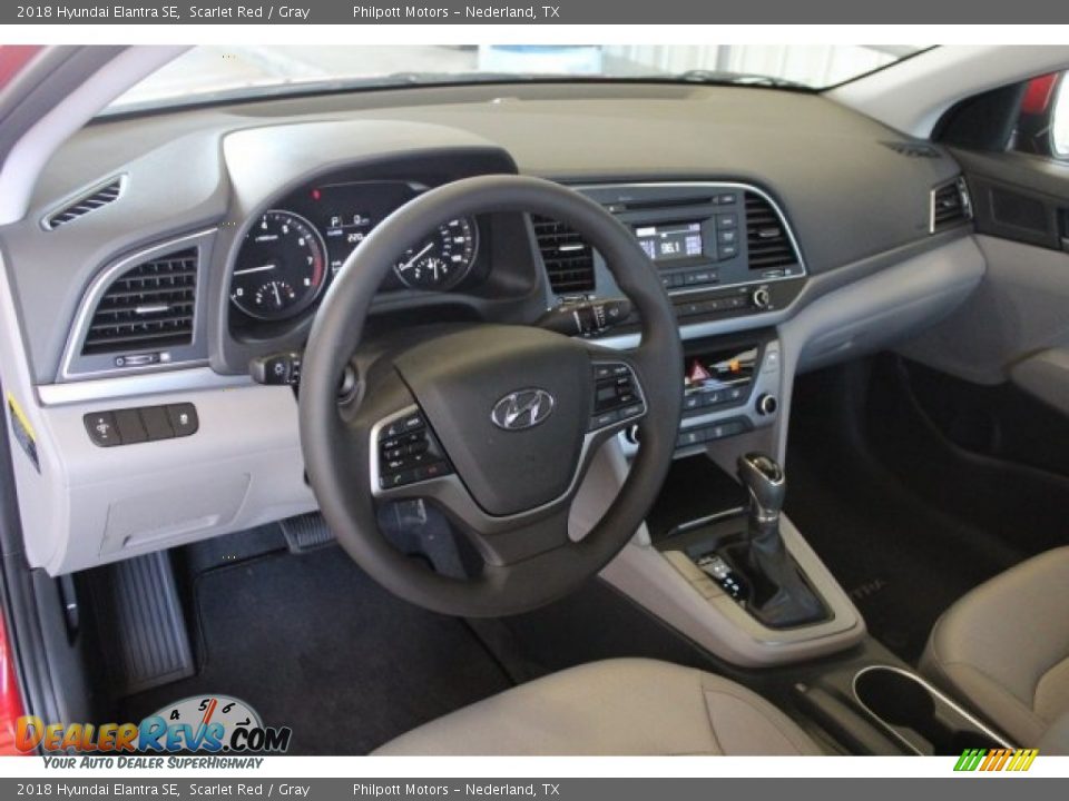2018 Hyundai Elantra SE Scarlet Red / Gray Photo #10