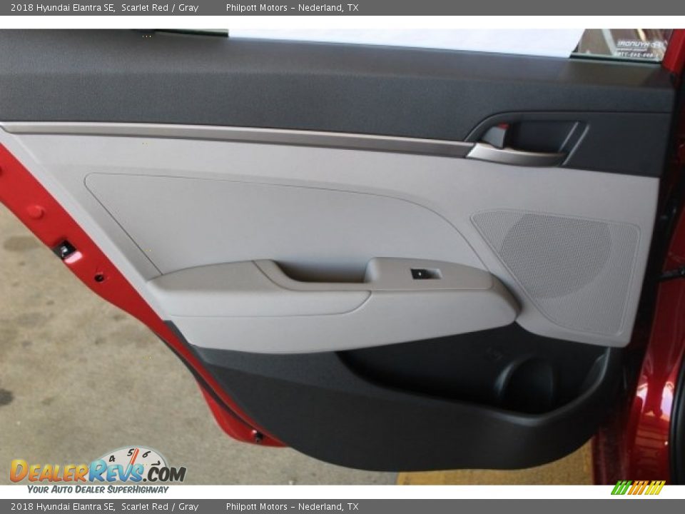 2018 Hyundai Elantra SE Scarlet Red / Gray Photo #17