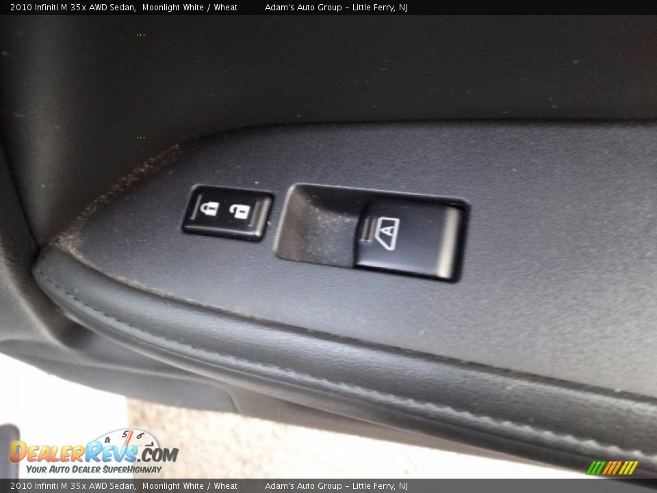 2010 Infiniti M 35x AWD Sedan Moonlight White / Wheat Photo #13