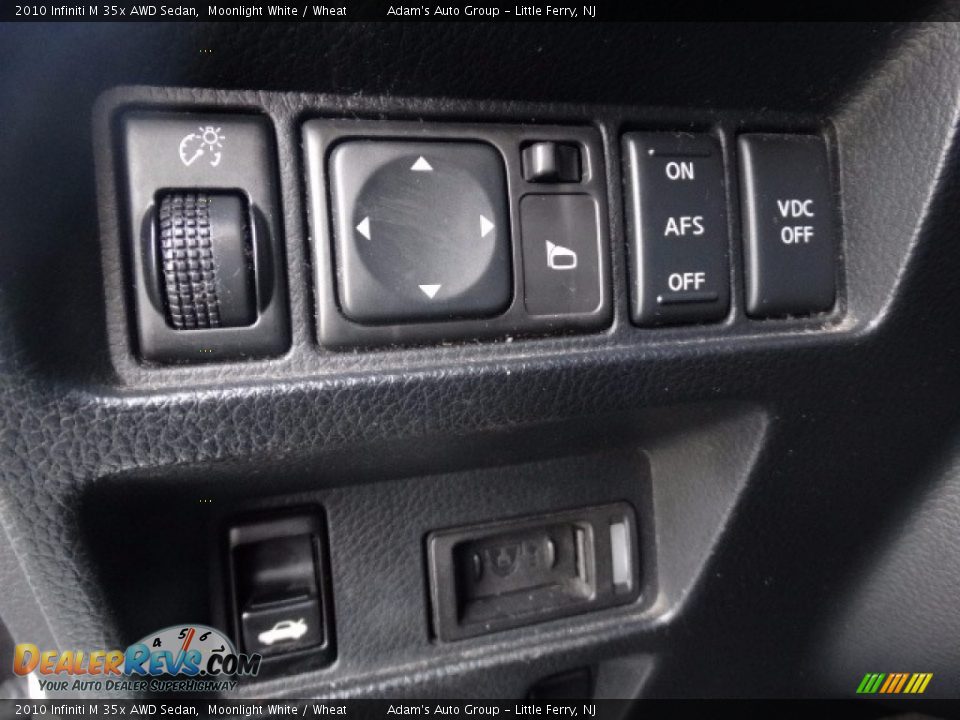 2010 Infiniti M 35x AWD Sedan Moonlight White / Wheat Photo #21