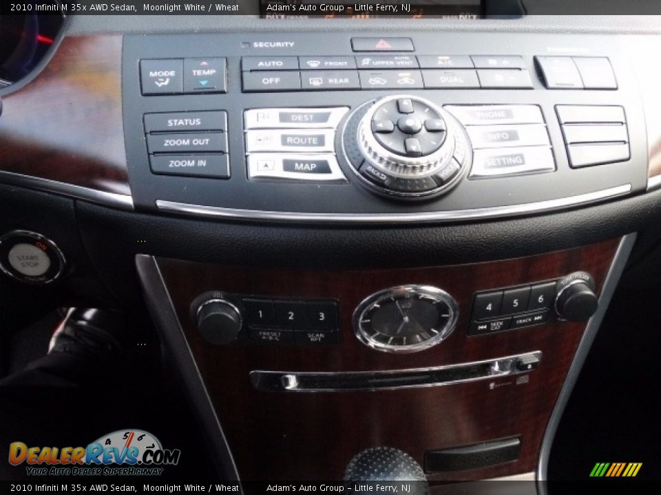 2010 Infiniti M 35x AWD Sedan Moonlight White / Wheat Photo #27