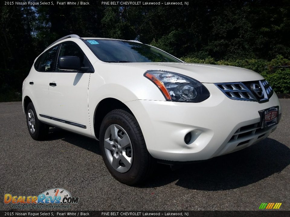 2015 Nissan Rogue Select S Pearl White / Black Photo #1