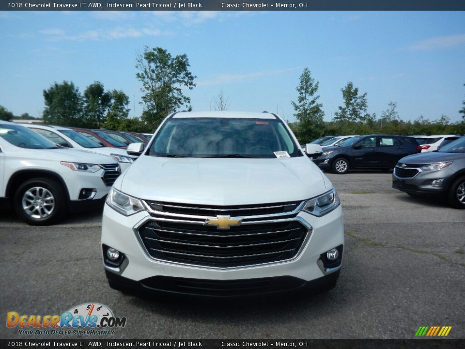 2018 Chevrolet Traverse LT AWD Iridescent Pearl Tricoat / Jet Black Photo #2
