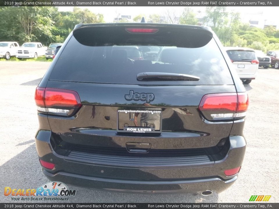 2018 Jeep Grand Cherokee Altitude 4x4 Diamond Black Crystal Pearl / Black Photo #4